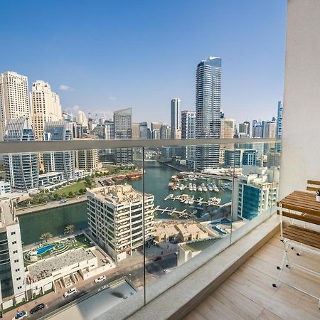 Fam Living - Marina Marvel - Studio Apartment With Breathtaking Views In Studio One Tower Dubai Exterior photo
