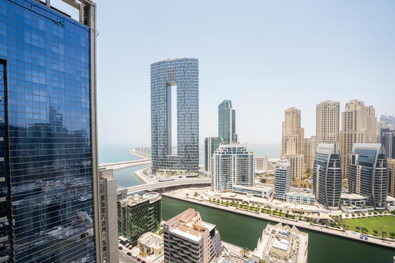 Fam Living - Marina Marvel - Studio Apartment With Breathtaking Views In Studio One Tower Dubai Exterior photo