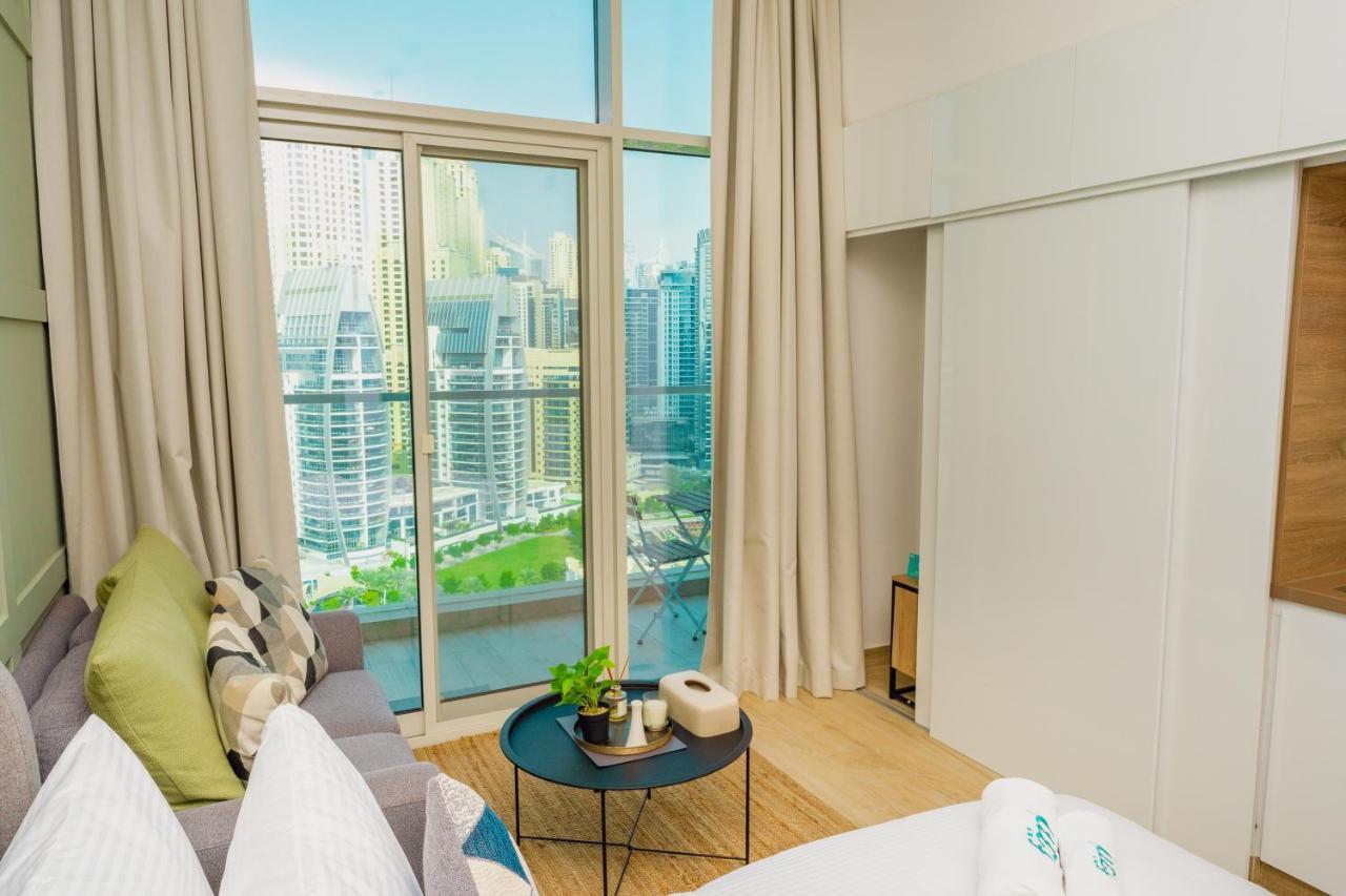 Fam Living - Marina Marvel - Studio Apartment With Breathtaking Views In Studio One Tower Dubai Exterior photo